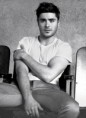 /album/gailurons/zac-efron-flaunt-0-jpg/